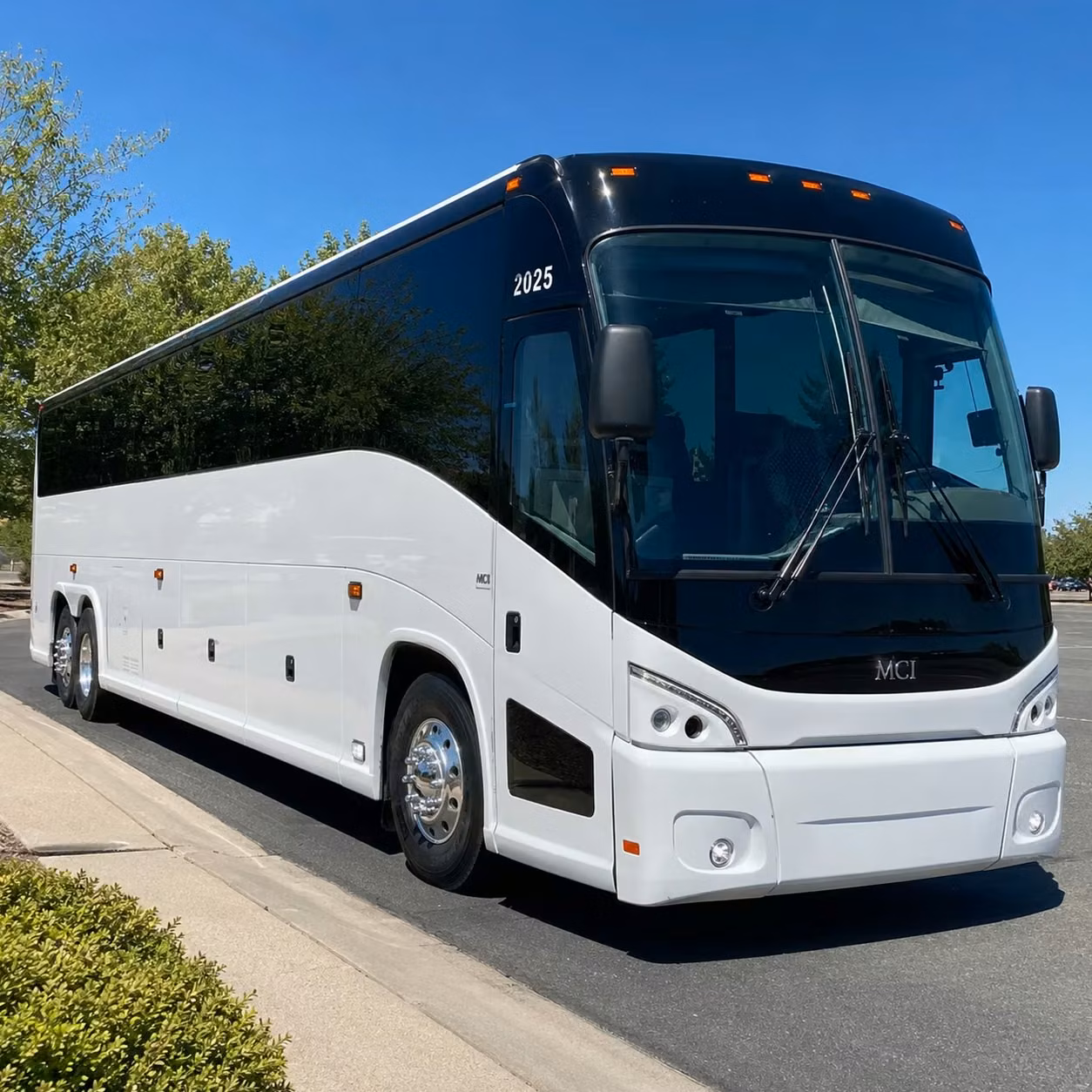 charter buses and party buses to dickies arena in fort worth