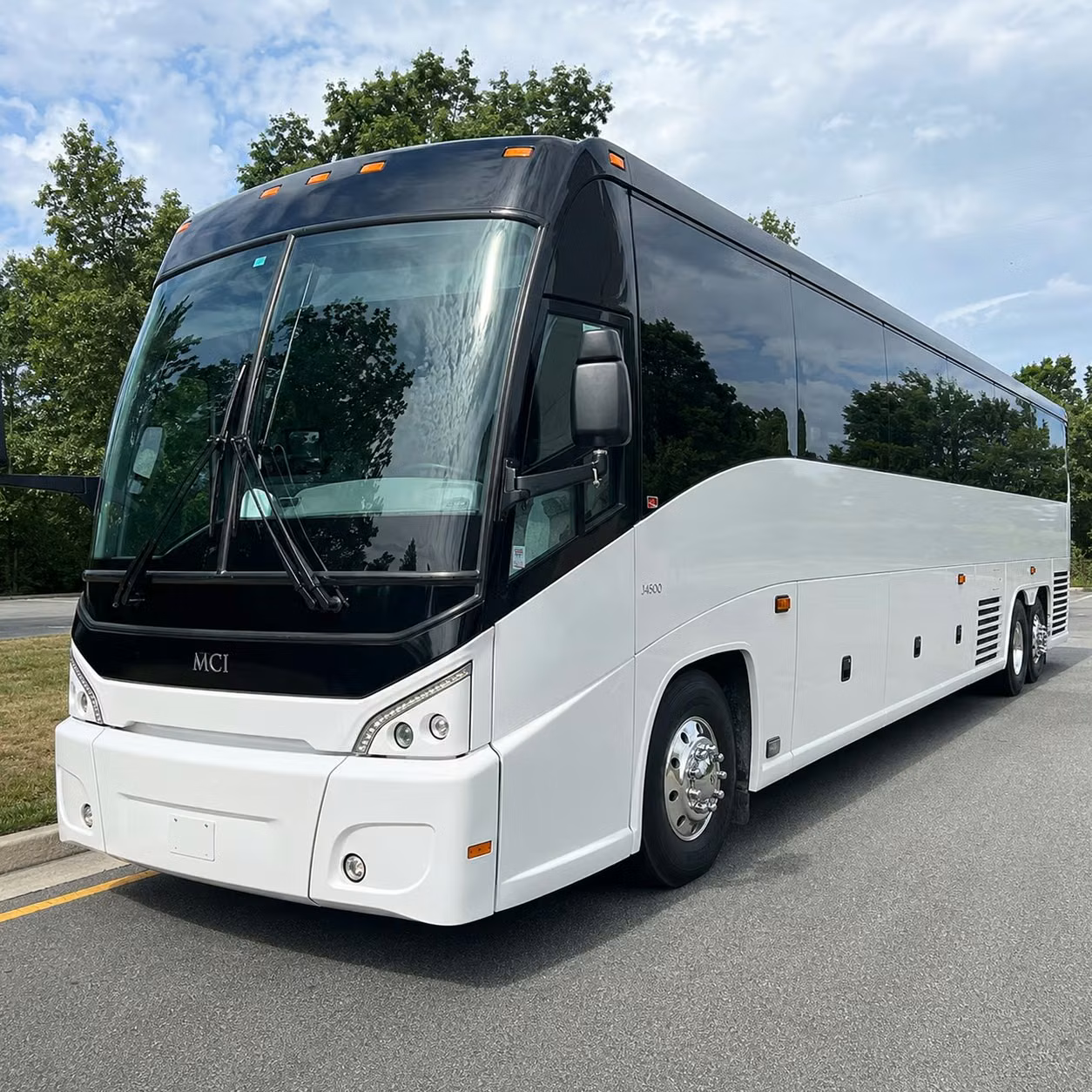 dallas charter bus rental fleet
