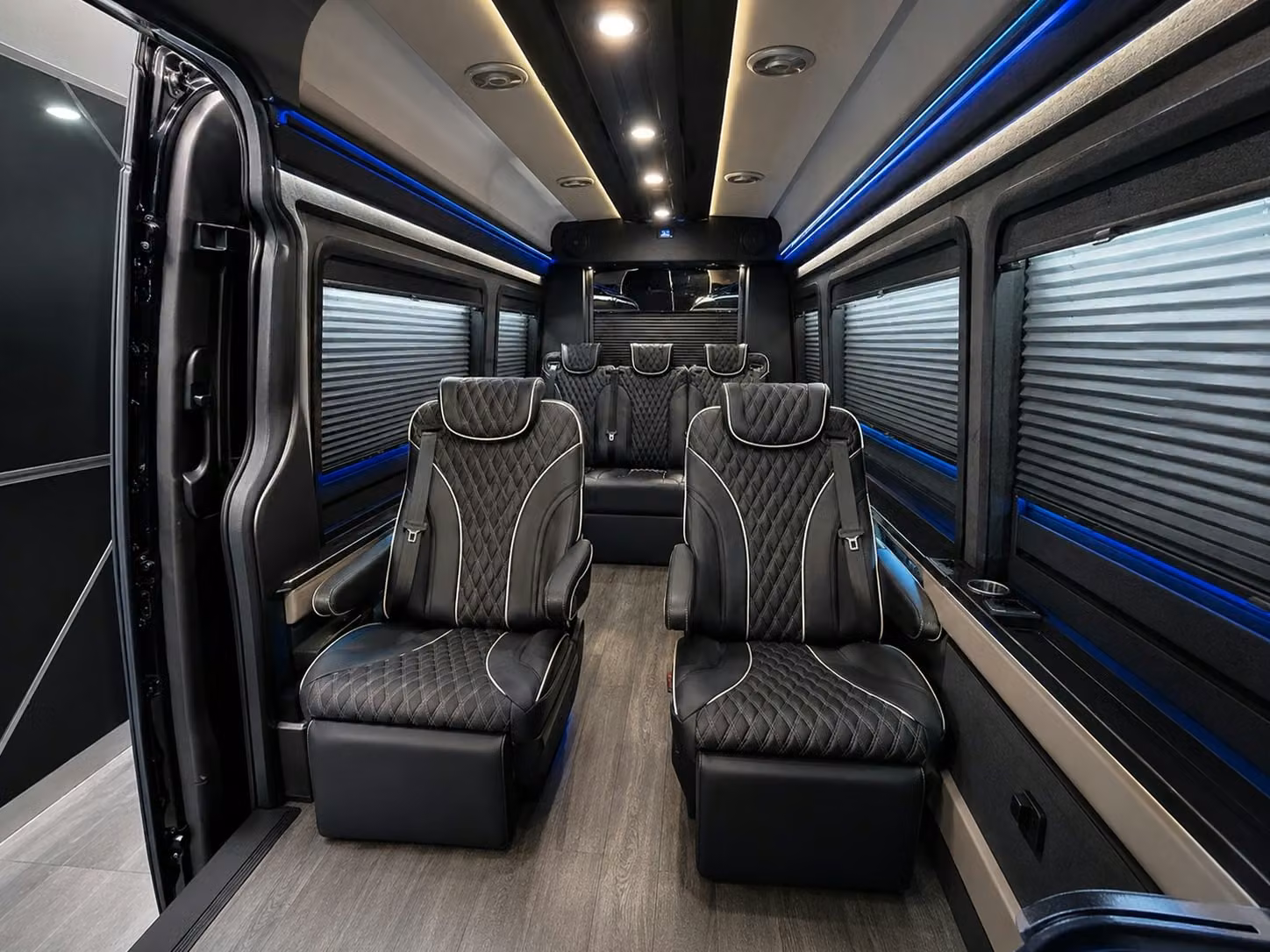 hotel shuttle buses and airport transfer services in dallas