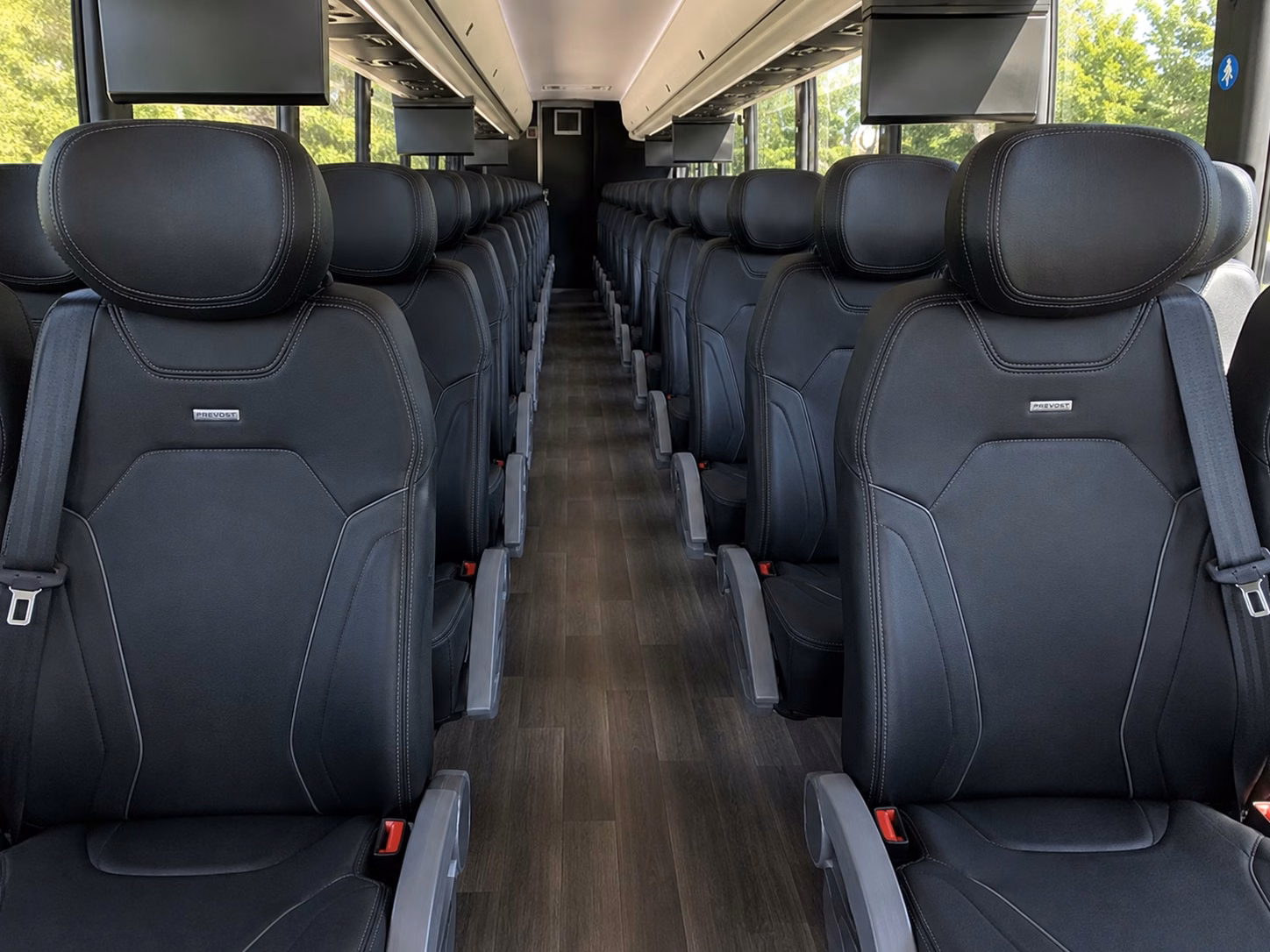 shuttle guests between dallas wedding venues and hotels without the headache
